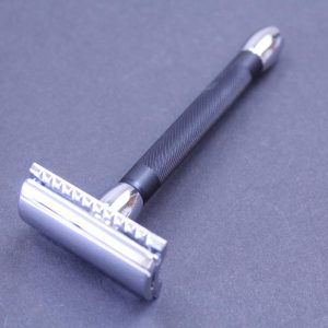 Merkur 20C Long Handled Black Double Edge Safety Razor
