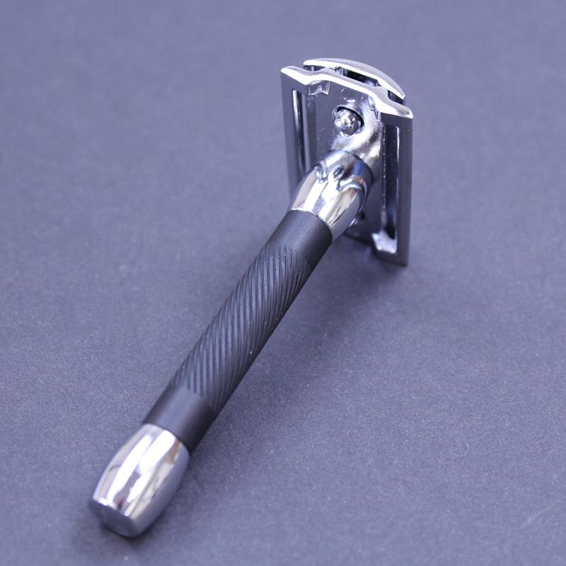 Merkur 30C Black Double Edge Safety Razor - Image 2