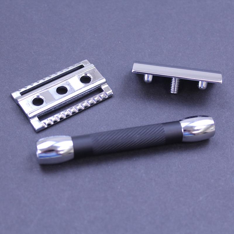 Merkur 30C Black Double Edge Safety Razor - Image 3