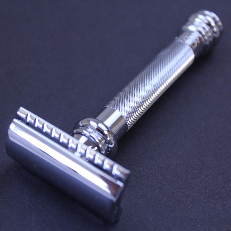 Merkur 38C Long Handled Double Edge Safety Razor - Image 4