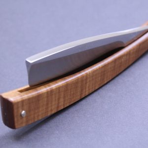 DOVO Edo 5/8 with Beech Wood Scales