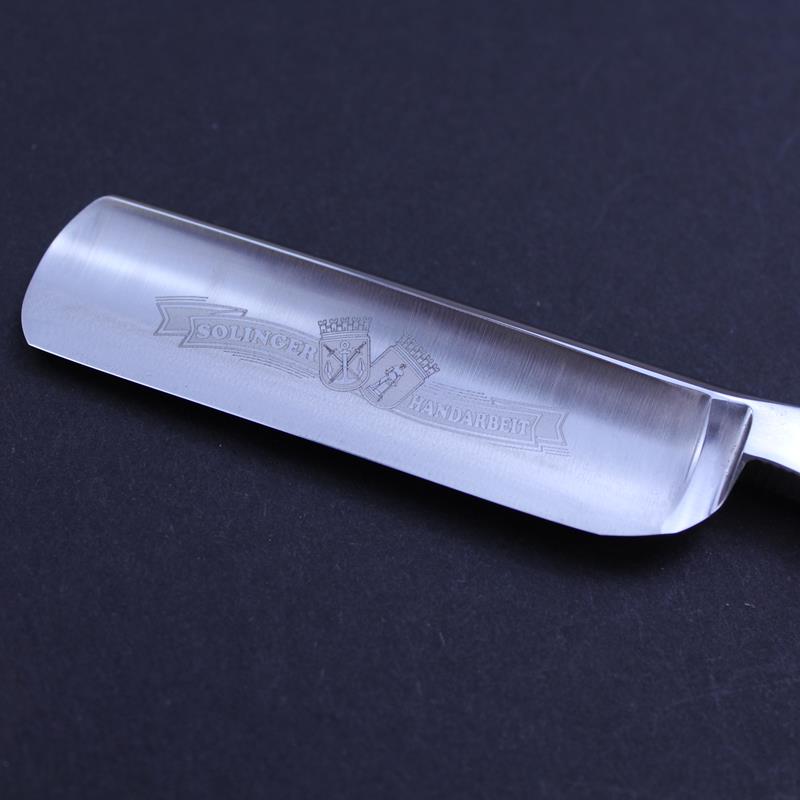 Ralf Aust 6/8 Razor with African Blackwood Scales - Image 4