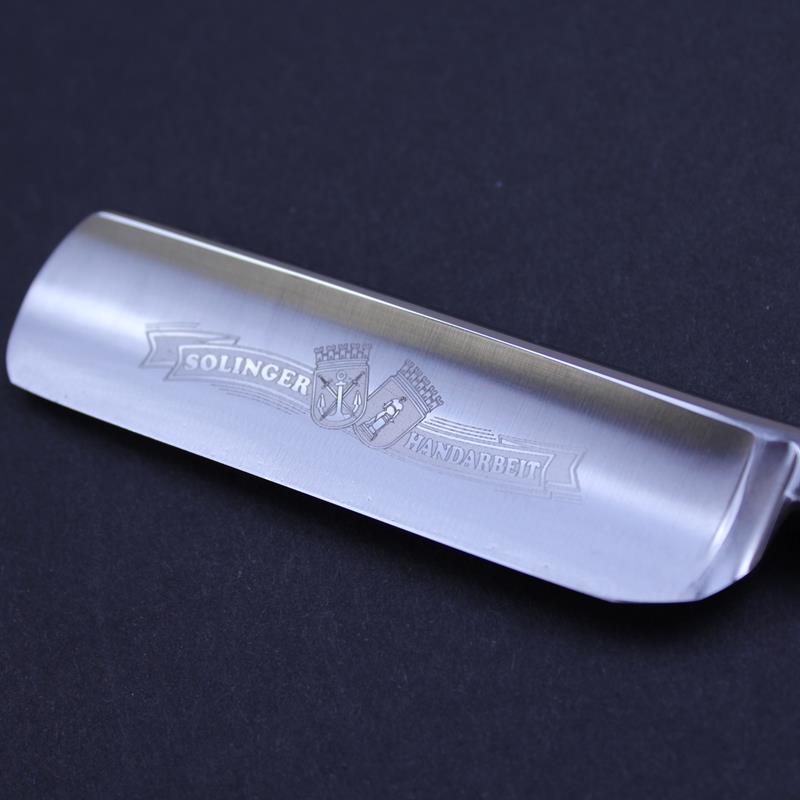 Ralf Aust 6/8 Razor with Rosewood Scales - Image 4