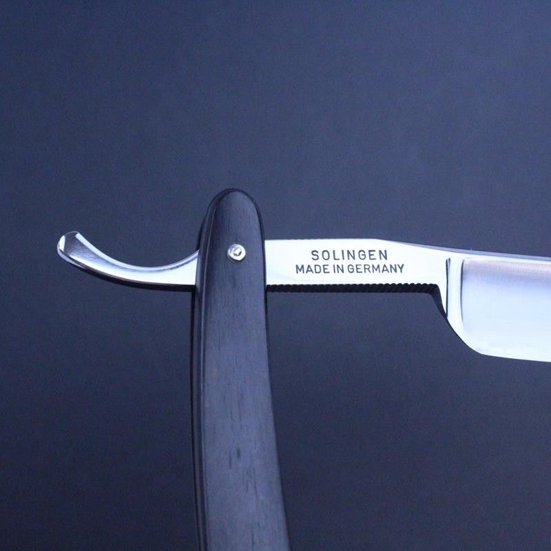 Ralf Aust 6/8 Razor with African Blackwood scales Ralf Aust - 1