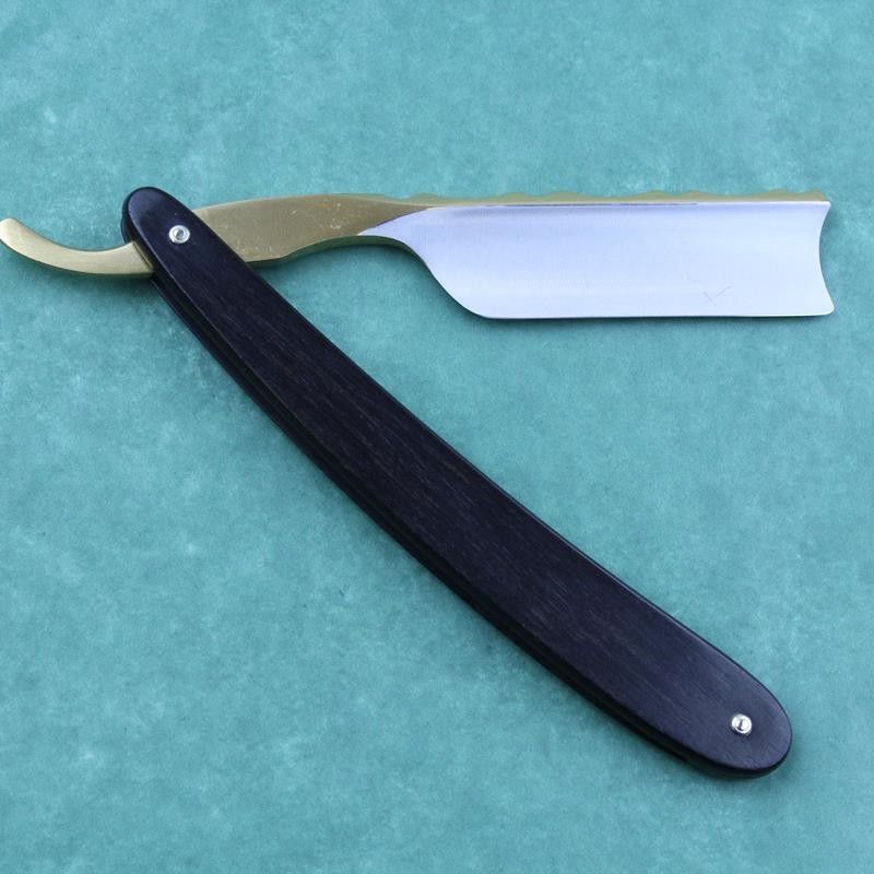 Dovo Bergischer Lowe with Ebony Scales