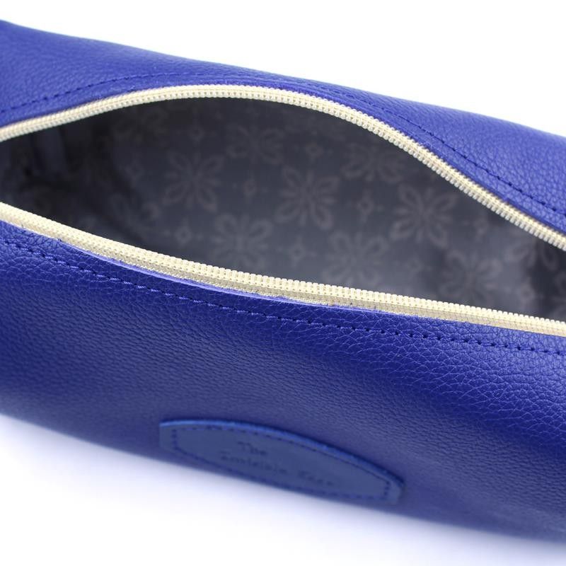Invisible Edge Blue Calf Leather Wash Bag