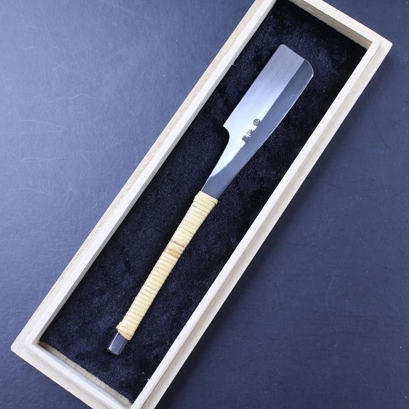 Iwasaki Kamisori Ichogake Razor With Rattan