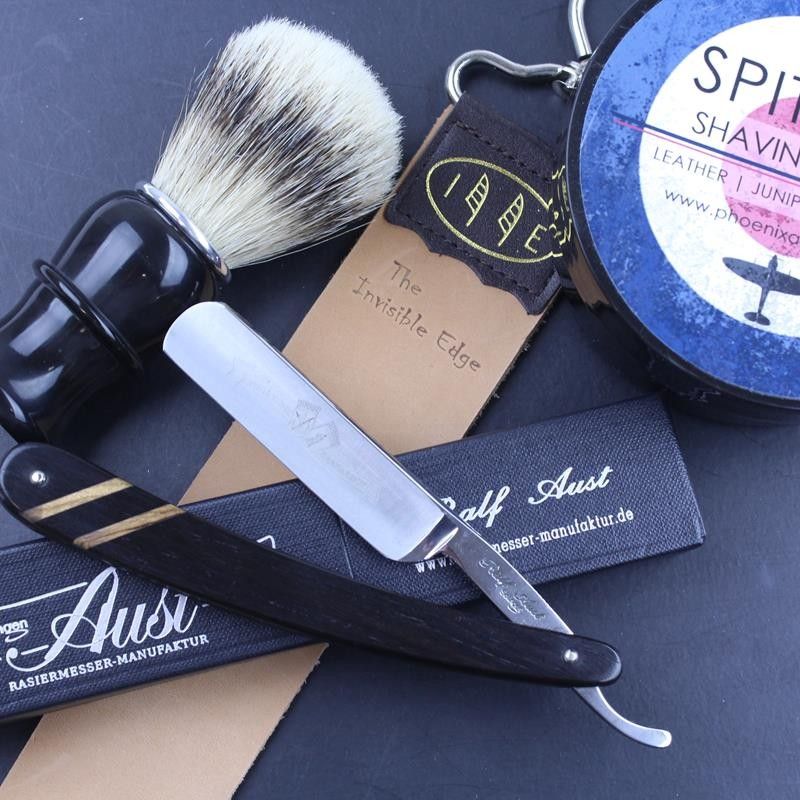 Ralf Aust 5/8 Razor with Inlaid African Blackwood Scales