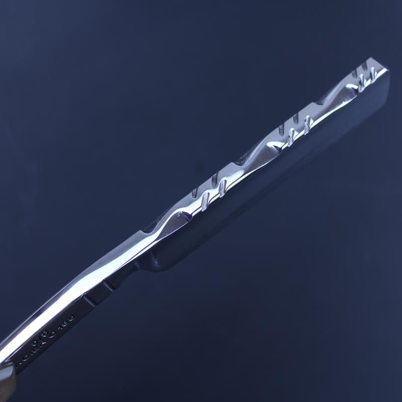 TI 5/8 Rams Horn Razor with Chevron Spine Design