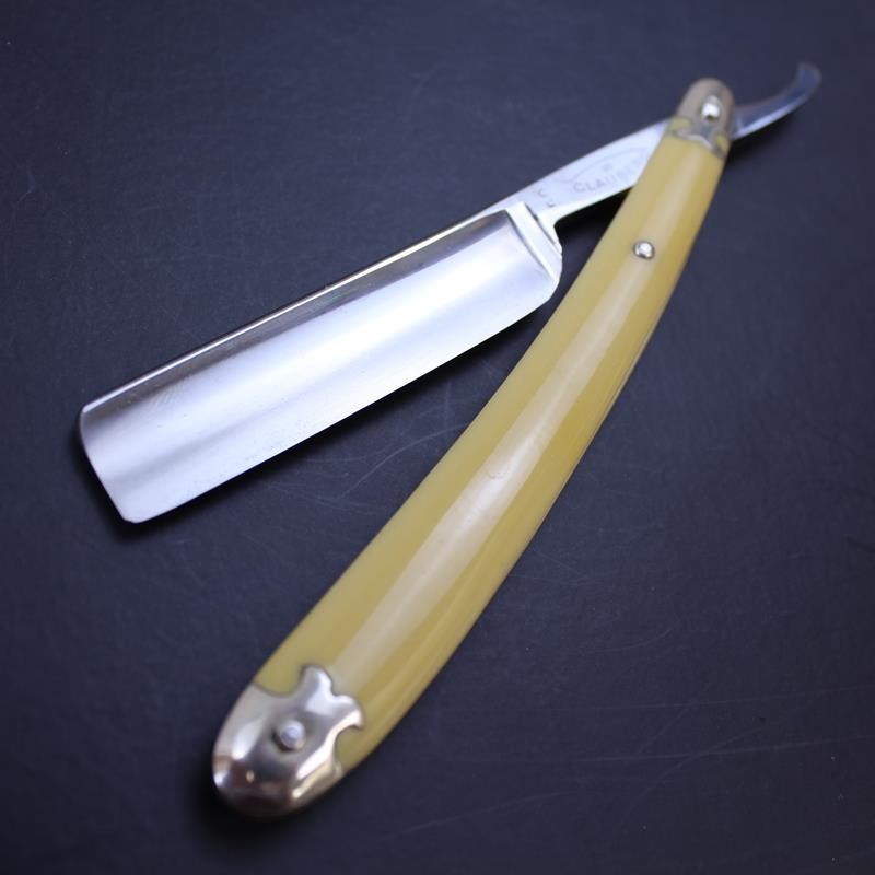 Vintage W. Clauberg 5/8 Razor