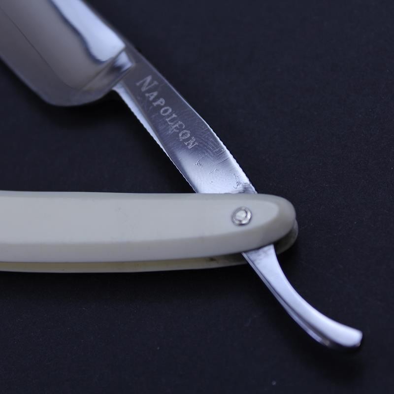 Ragg Vintage 6/8 Napoleon Razor